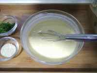葱香牛奶鸡蛋饼的做法步骤4