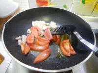 西红柿芦笋肉片汤的做法步骤5