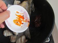 豆瓣烧鱼的做法步骤7