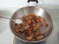 干锅白萝卜五花肉的做法步骤12