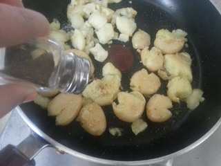 蒜香椒盐小土豆
