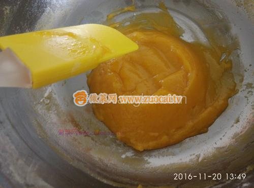 橙味奶油水果杯子蛋糕的做法