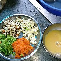 辅食推荐：鸡蛋蔬菜杯，让宝宝爱上蔬菜的做法图解3