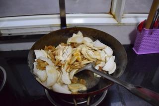 酱香杏鲍菇肉片的做法步骤：6