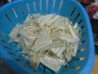 金针菇炒油麦菜的做法步骤4