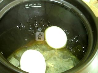 益母草煲鸡蛋的做法步骤：7