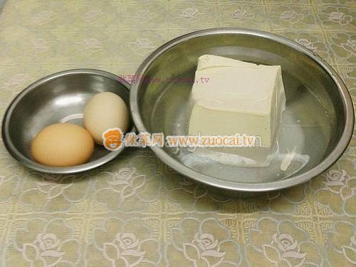 豆腐蒸水蛋的做法