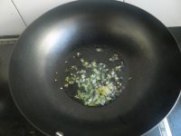 蚝油白菜烧豆泡的做法步骤3