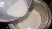 椰蓉奶香小方块的做法步骤6