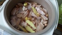 花生白果猪肚汤的做法步骤7