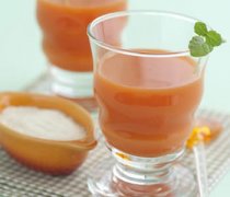 【苹果胡萝卜汁的做法】苹果胡萝卜汁的热量_苹果胡萝卜汁的作用