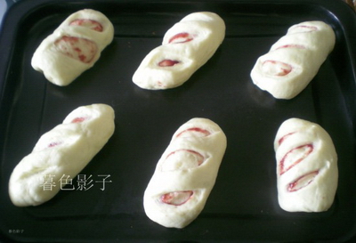 花式樱桃酱面包的做法步骤5