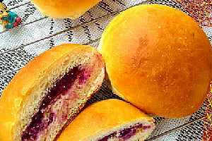 紫薯乳酪面包